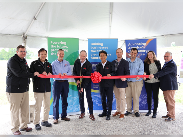 New Solar Array Powering Auto Parts Plant in Illinois